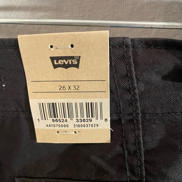 Levi’s womens black pants size 26 cotton 94 Baggy Cargos - Picture 3 of 15